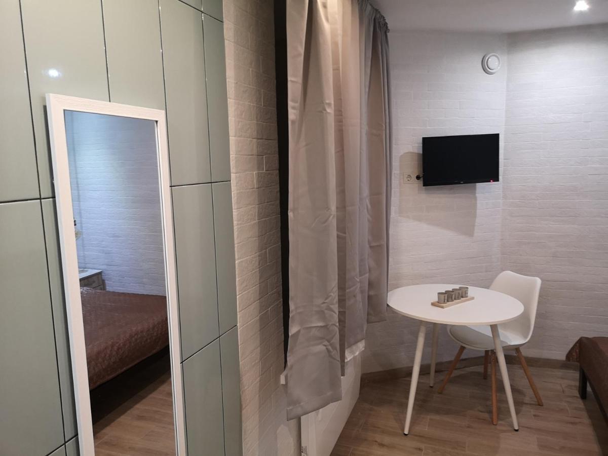 לבוב Freedom Apartment On Bazarna Str מראה חיצוני תמונה